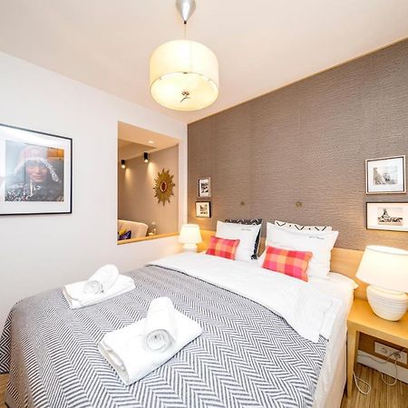 Golden Apartment With Air Condition By Your Freedom Warschau Exterior foto