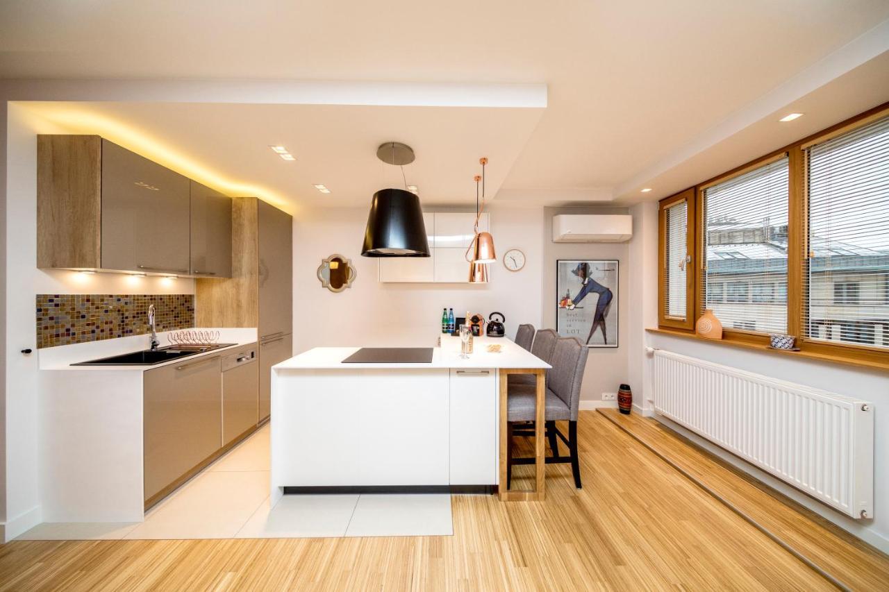 Golden Apartment With Air Condition By Your Freedom Warschau Exterior foto